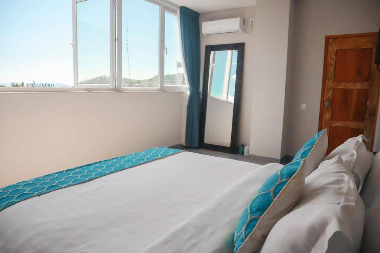 Harbour Komodo Hotel Лабуан-Баджо Екстер'єр фото
